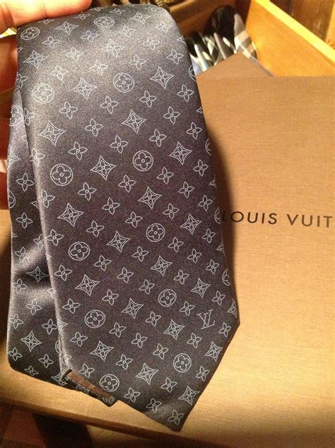 louis vuitton tie|louis vuitton tekkie.